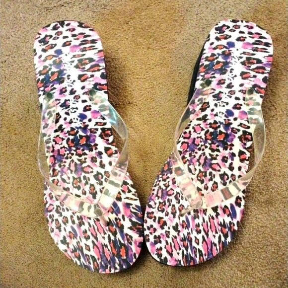 Betsey Johnson Flip Flops - Picture 1 of 8